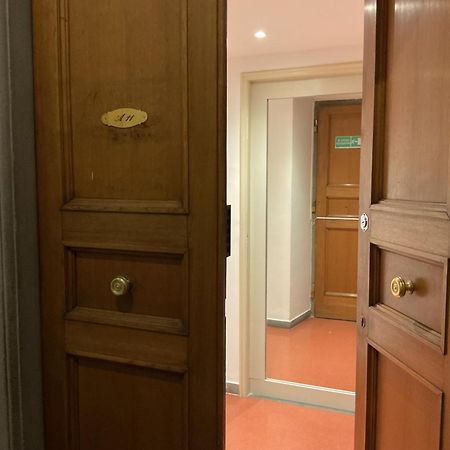 Apostoli IX Apartment Флоренция Екстериор снимка